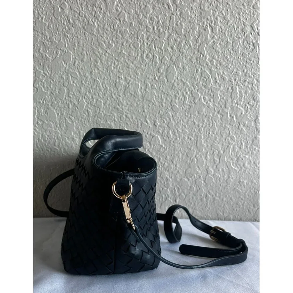 Urban Expressions Hobo Crossbody Women's Navy Blue Faux Leather Woven Purse - Picture 2 of 7